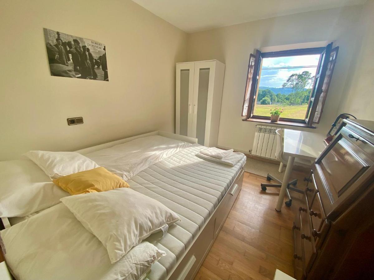 Villa Paraes Nava Buitenkant foto